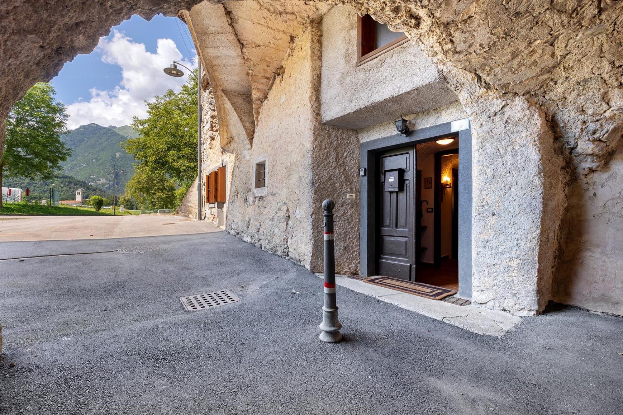 Antico Casolare Di Alice Villa Cares Exterior photo